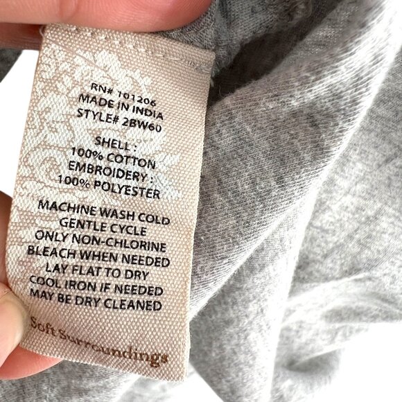 Soft Surroundings Lacey Embroidered Gray Button-Up Shirt Size Small - Picture 12 of 14